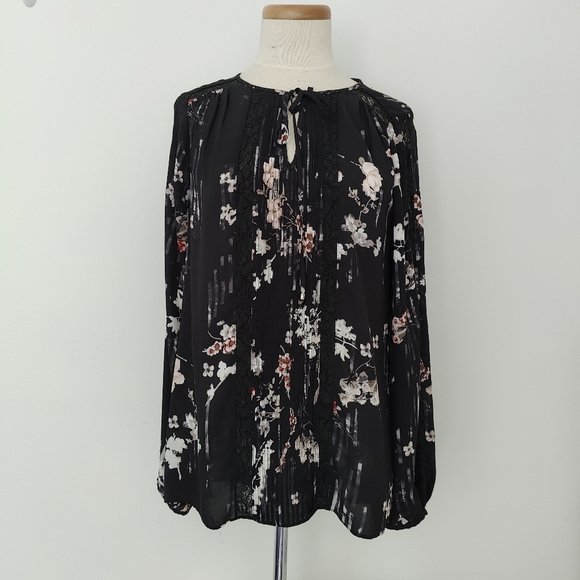 White House Black Market Floral Blouse 10 M Pink Flower Black Lace Chiffon Shirt - Picture 2 of 13